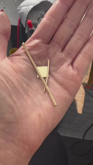 Lucy Ashton Jewellery behind the scenes video of making a gold circle cremation ashes ring step by step 